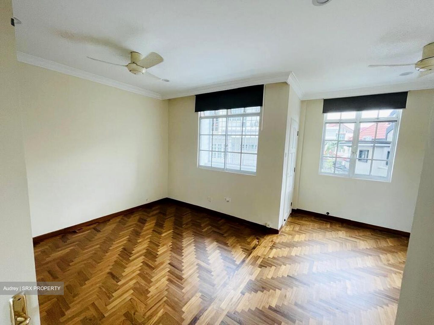 Bedok Avenue (D16), Semi-Detached #498869731